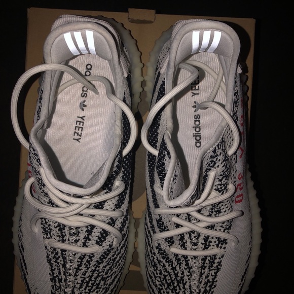 Yeezy 350 v2 zebra size 11 - Picture 5 of 9
